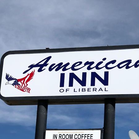 American Inn Of Liberal Buitenkant foto